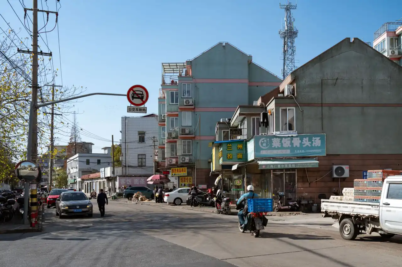 2025年固态硬盘与移动硬盘市场趋势分析及选型建议